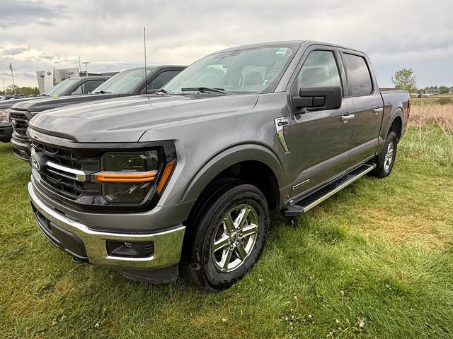 Certified 2025 Ford F150 XLT w/ Equipment Group 301A Standard AWD/4WD image 3