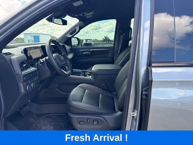 Used 2026 Chevrolet Tahoe Z71 w/ Comfort Package AWD/4WD image 2