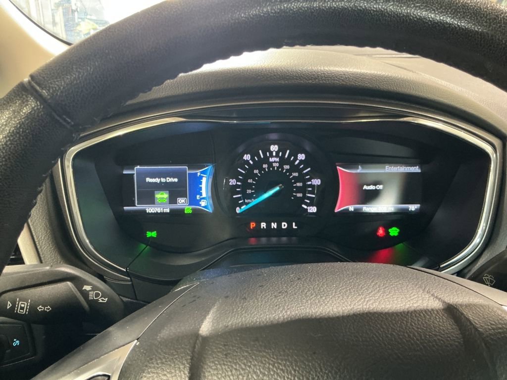 Used 2020 Ford Fusion SEL image 17