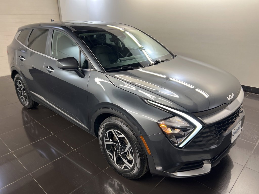 Used 2023 Kia Sportage LX image 1