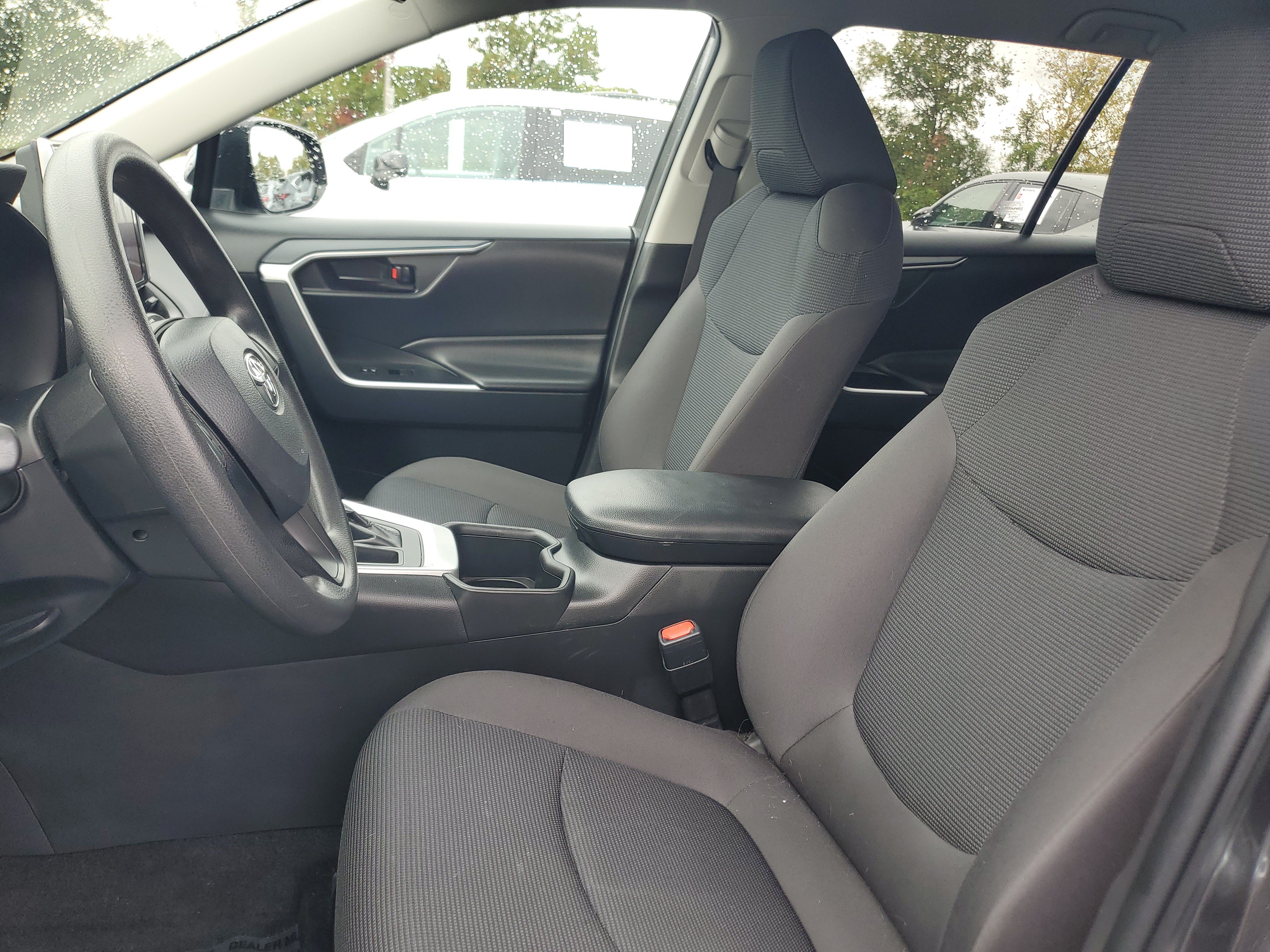Certified 2024 Toyota RAV4 LE AWD/4WD image 17
