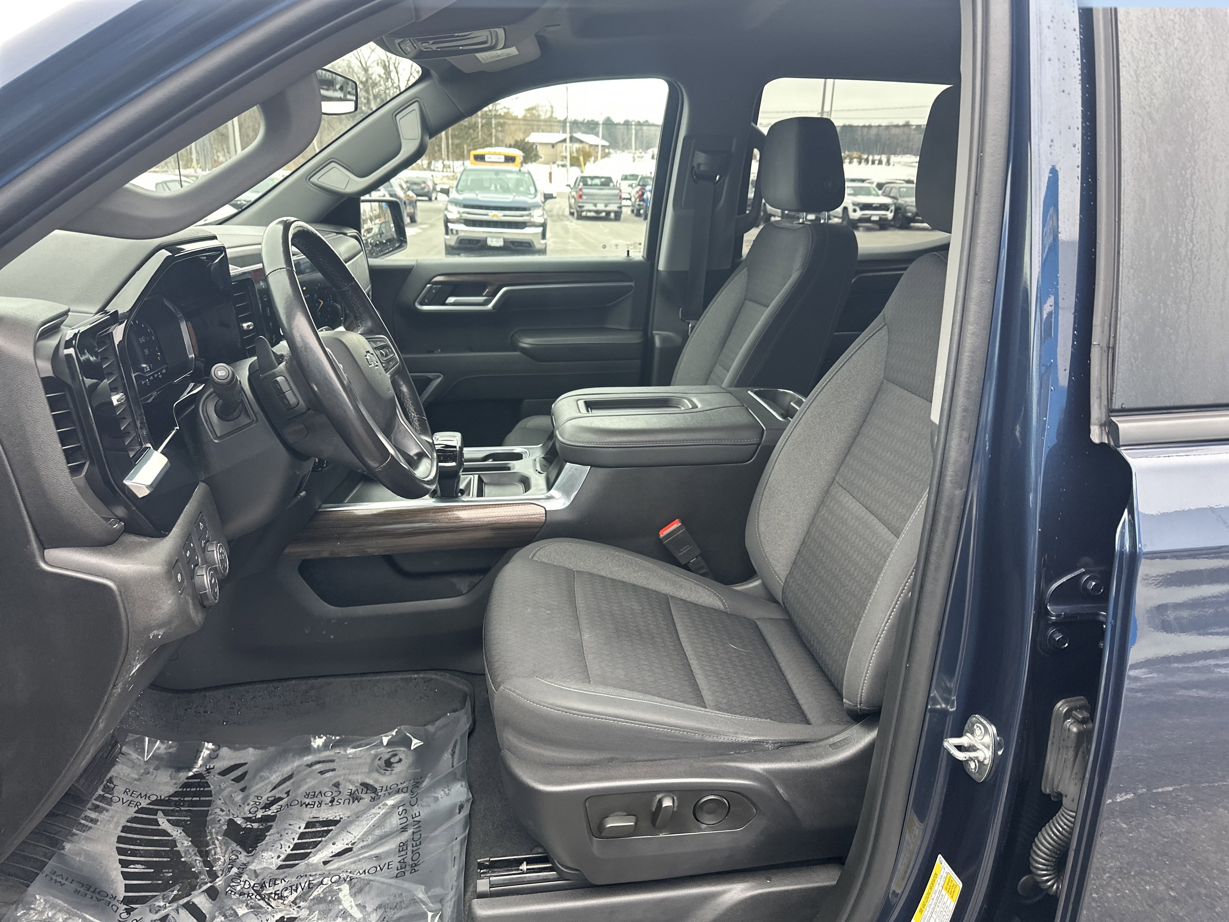 Certified 2022 Chevrolet Silverado 1500 RST image 10