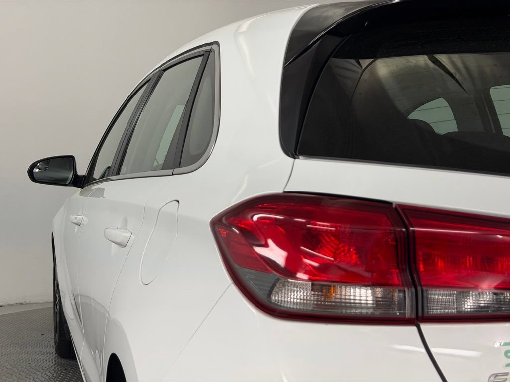 Used 2020 Hyundai Elantra GT FWD image 56