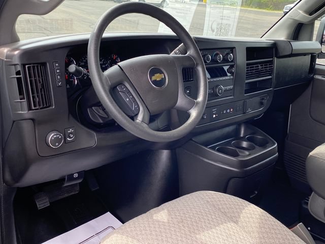 Certified 2025 Chevrolet Express 3500 LT w/ LT Preferred Equipment Group RWD image 6
