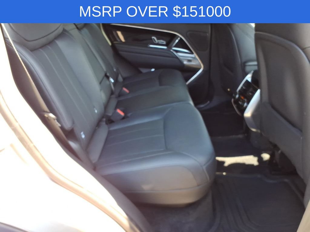 Used 2024 Land Rover Range Rover SE AWD/4WD image 17