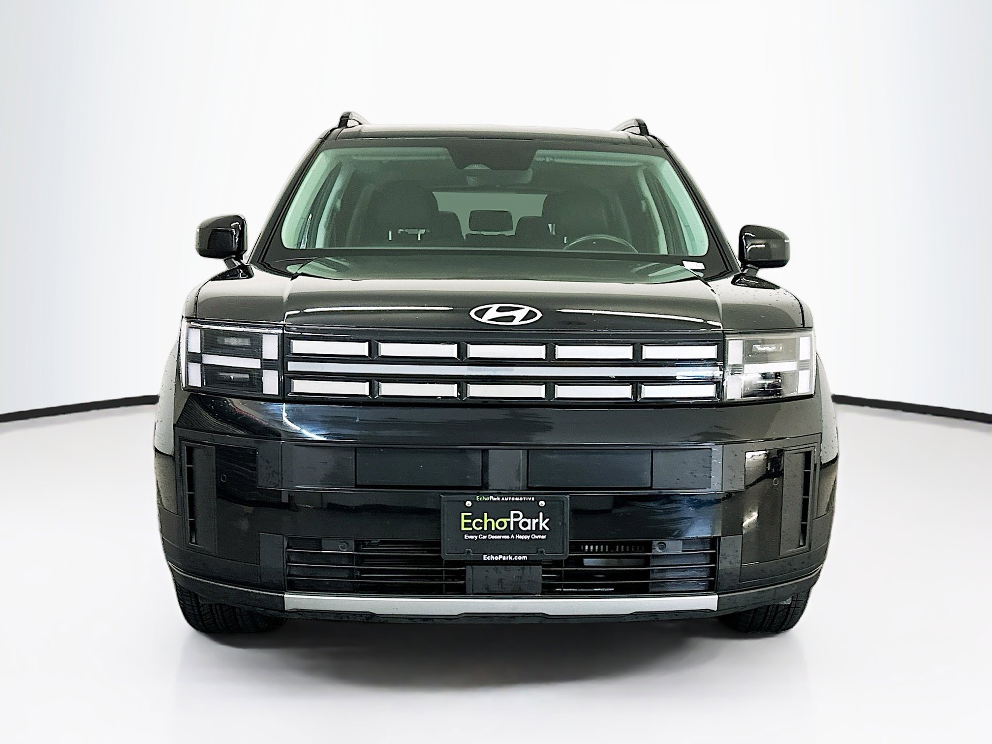 Used 2025 Hyundai Santa Fe SEL image 2