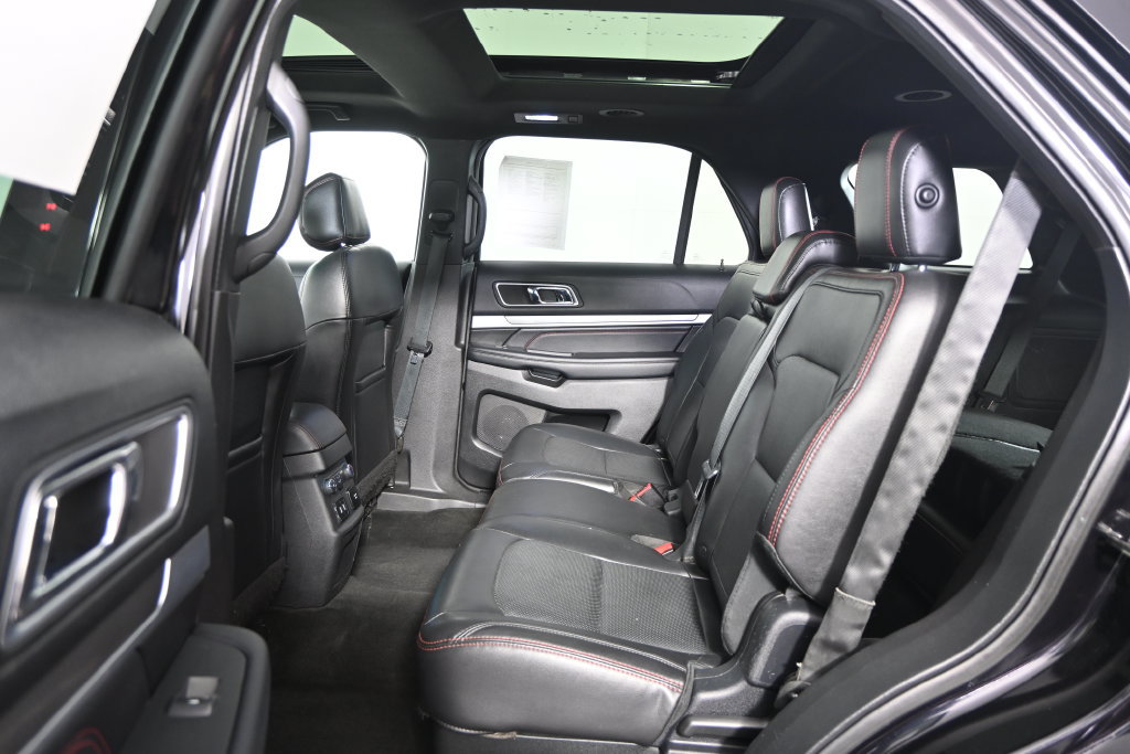Used 2017 Ford Explorer Sport AWD/4WD image 18