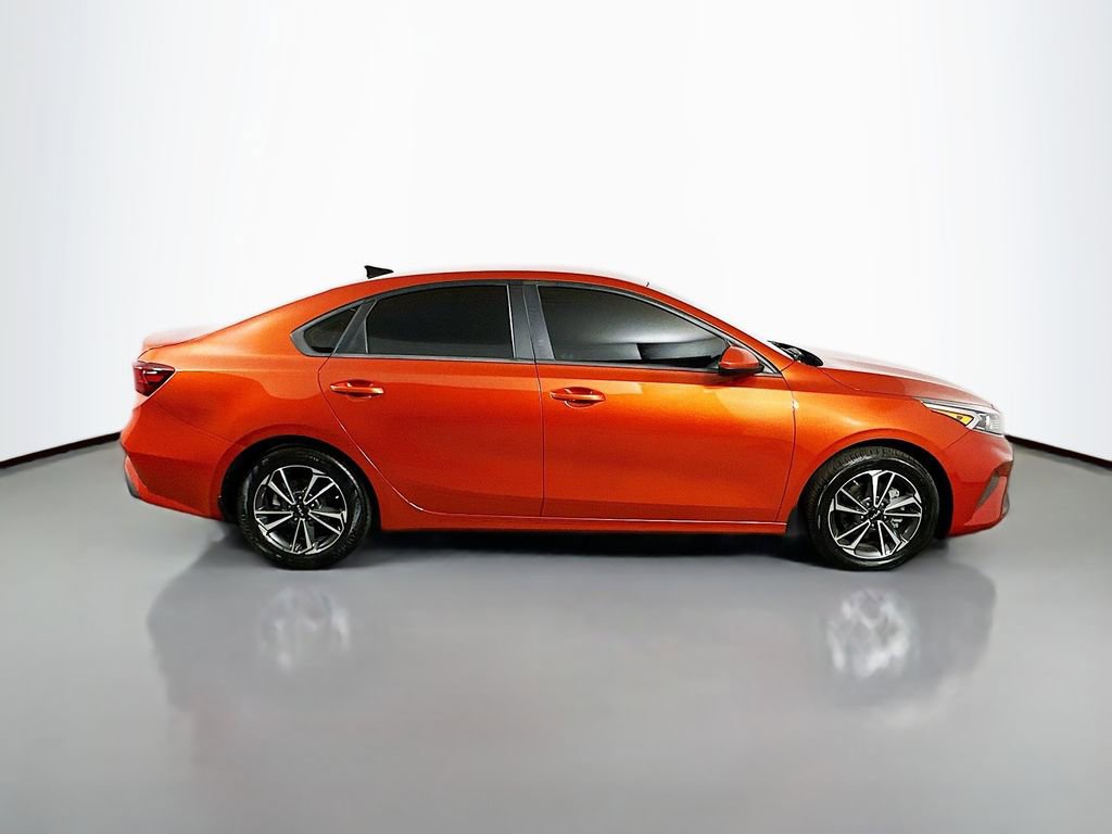 Used 2023 Kia Forte LXS image 7