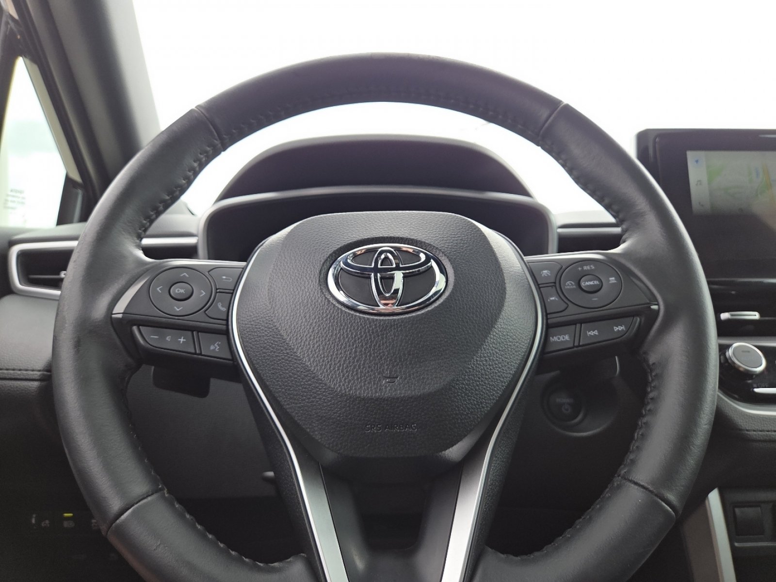 Used 2024 Toyota Corolla Cross AWD Hybrid w/ Convenience Package image 28