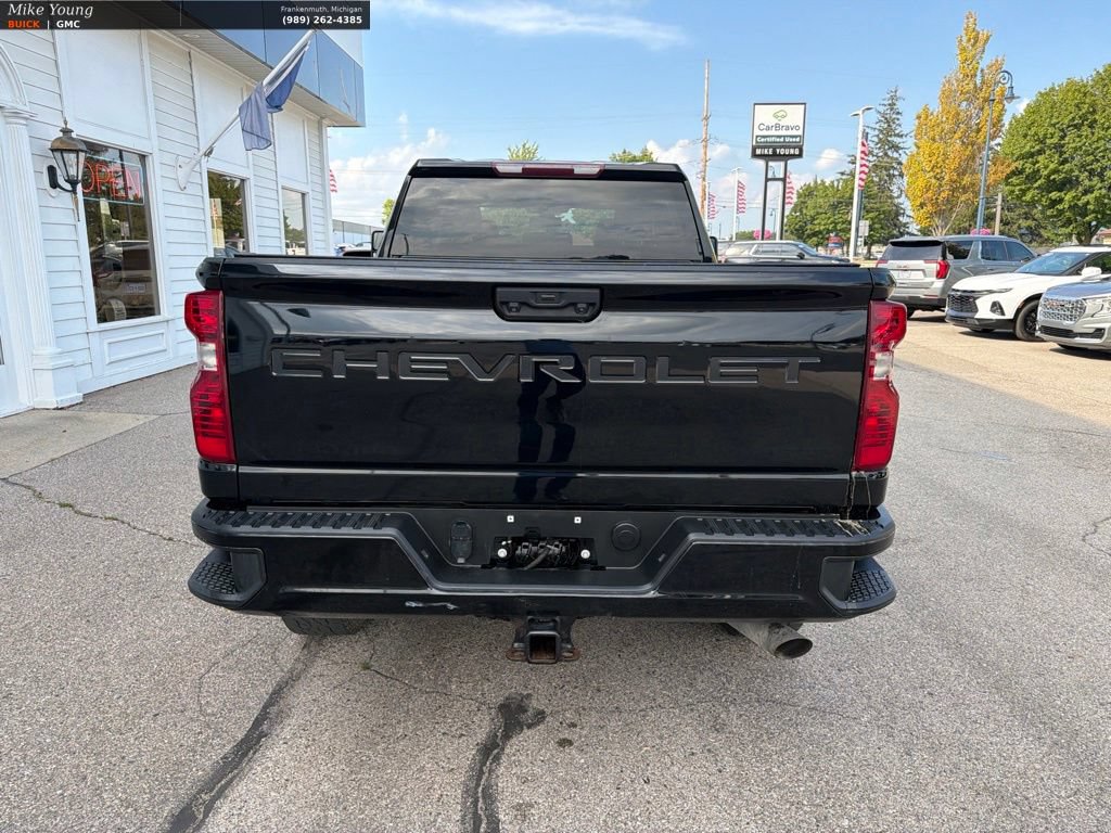 Used 2022 Chevrolet Silverado 2500 Custom w/ Custom Value Package AWD/4WD image 7