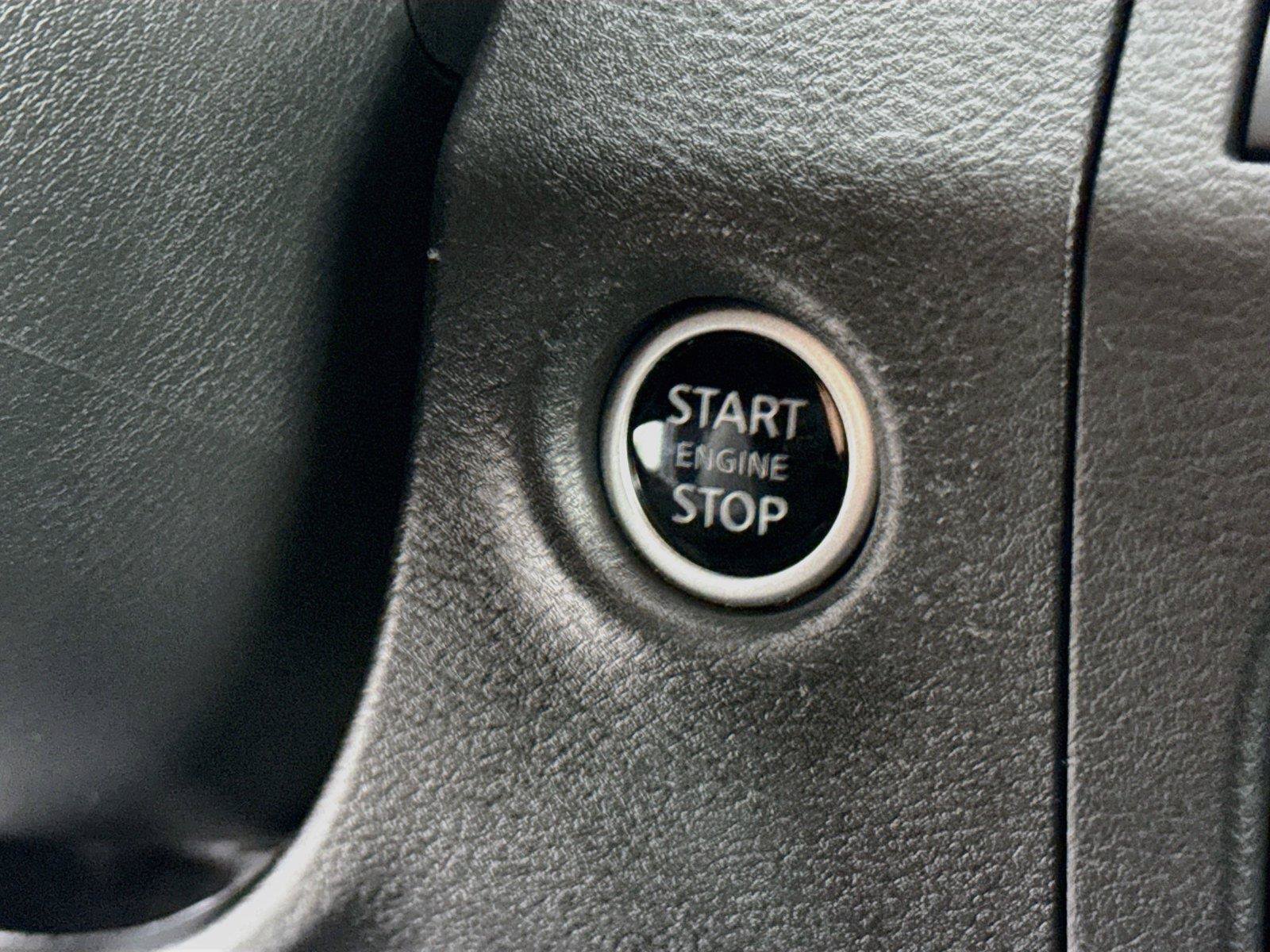 Used 2025 Nissan Frontier SV w/ SV Convenience Package RWD image 19