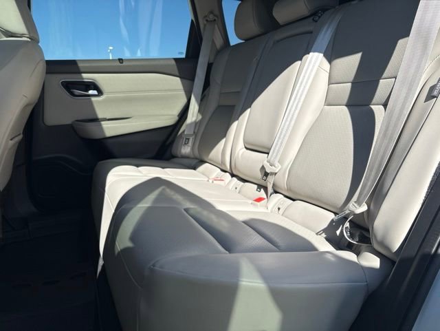 Used 2021 Nissan Rogue SV AWD/4WD image 9