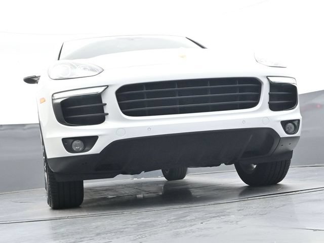 Used 2017 Porsche Cayenne Platinum Edition AWD/4WD image 38