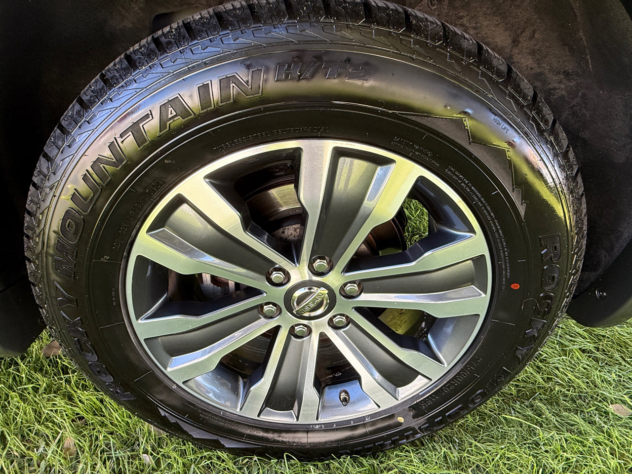 Used 2017 Nissan Armada SL image 42