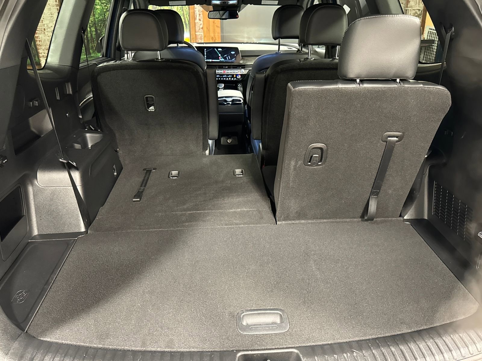 Used 2025 Kia Telluride AWD image 30