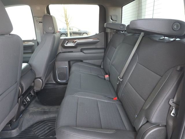 Used 2024 Chevrolet Silverado 1500 LT image 18