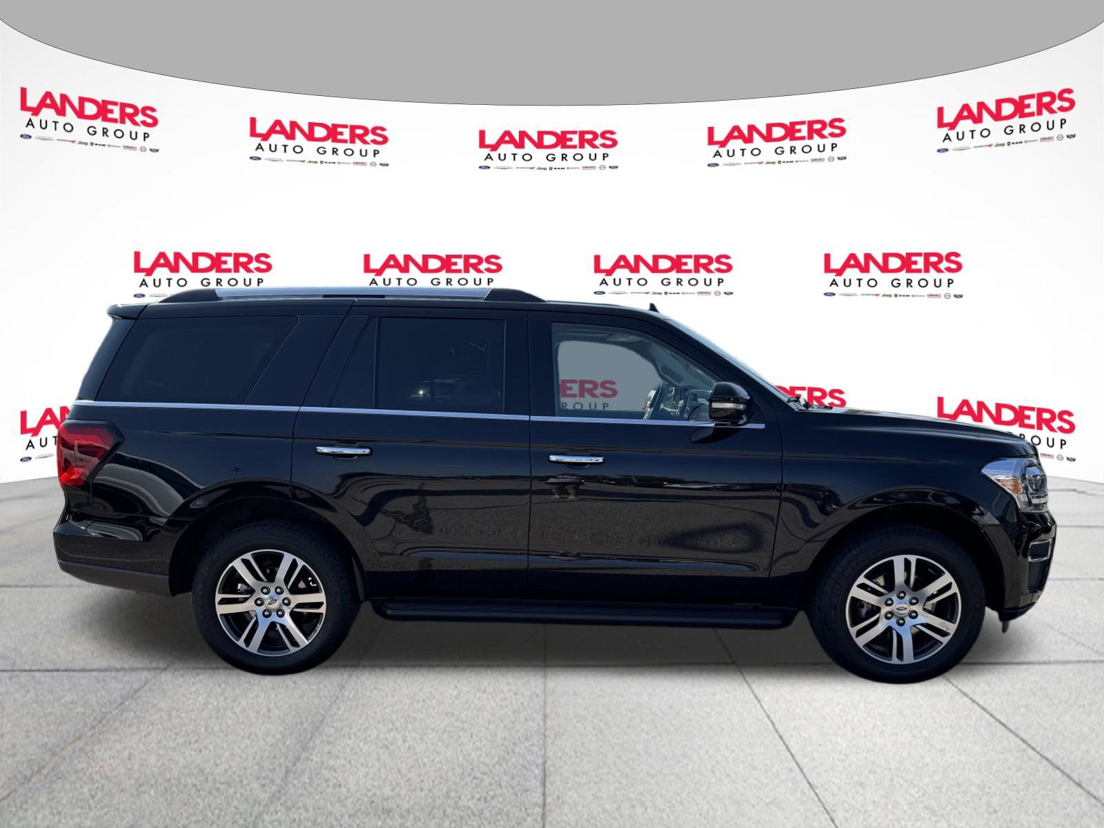 Certified 2024 Ford Expedition Limited image 2