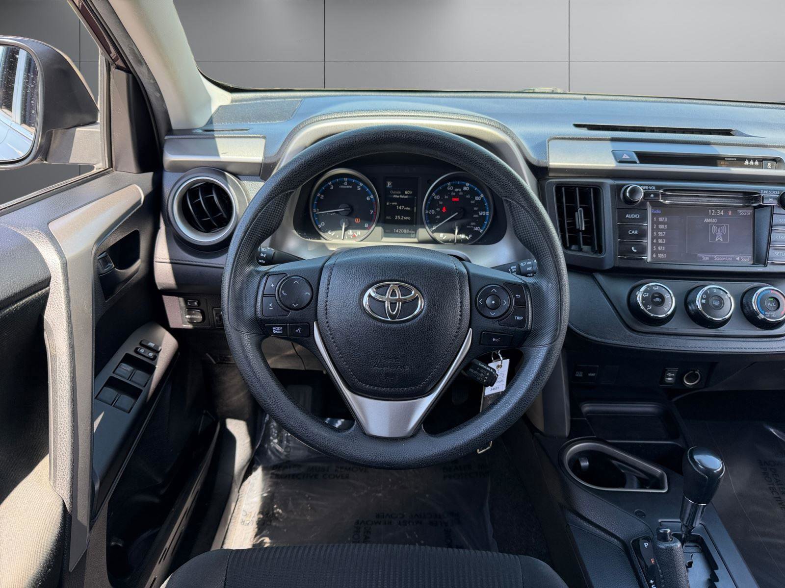 Used 2017 Toyota RAV4 LE w/ Carpet Mat Package FWD image 5