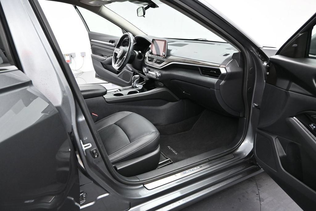 Used 2022 Nissan Altima 2.5 SL FWD image 6