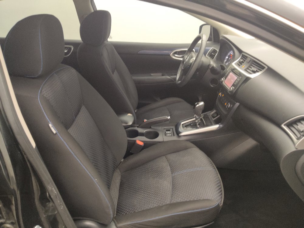 Used 2017 Nissan Sentra SR Turbo w/ SR Midnight Edition FWD image 21