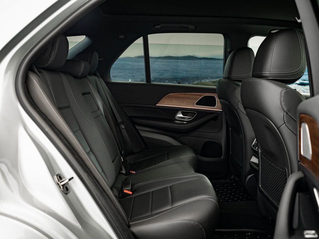 Certified 2025 Mercedes-Benz GLE 350 4MATIC image 44