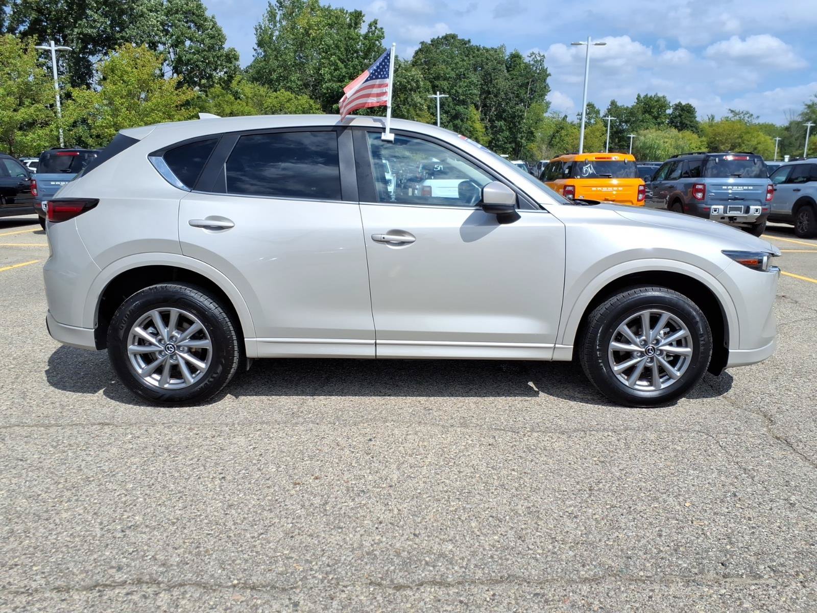 Used 2025 MAZDA CX-5 AWD 2.5 S w/ Select Package image 9