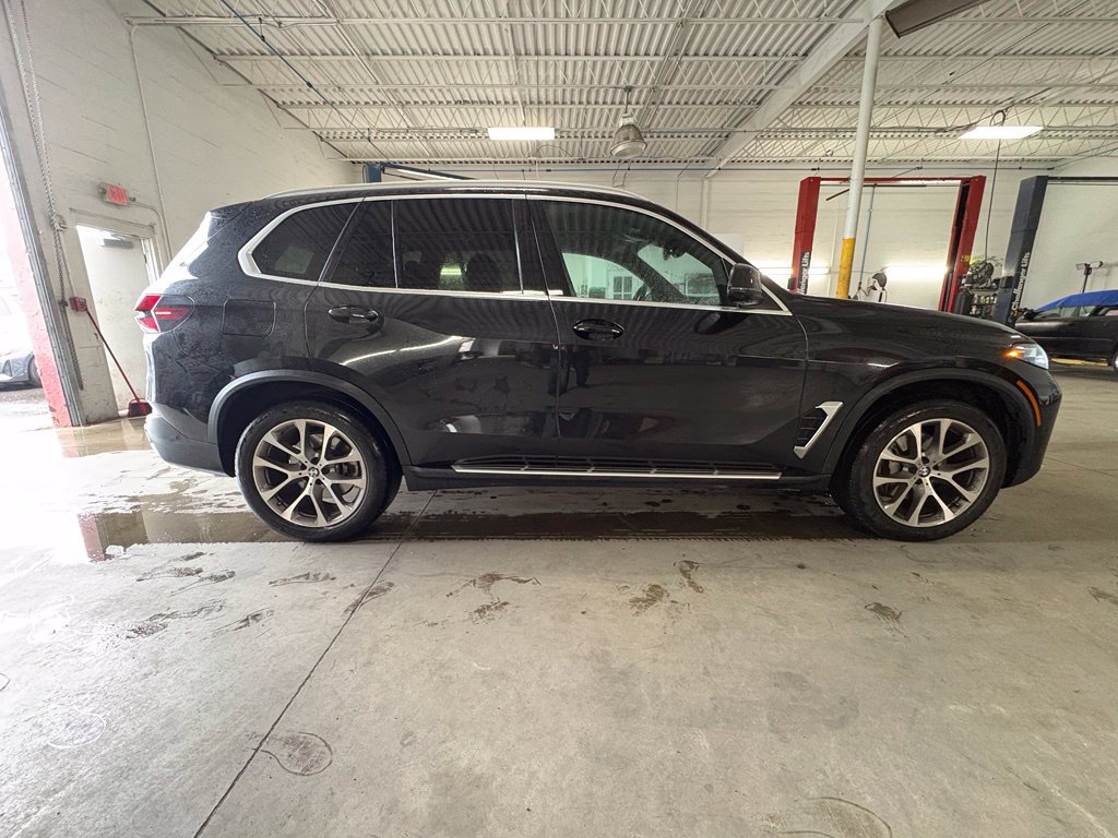 Used 2026 BMW X5 sDrive40i RWD image 2