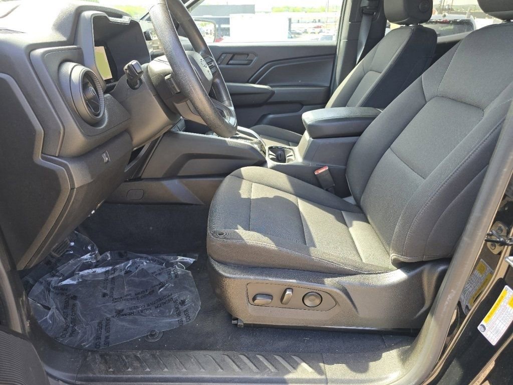 Used 2024 Chevrolet Colorado Trail Boss w/ LPO, Skid Plate Package AWD/4WD image 24