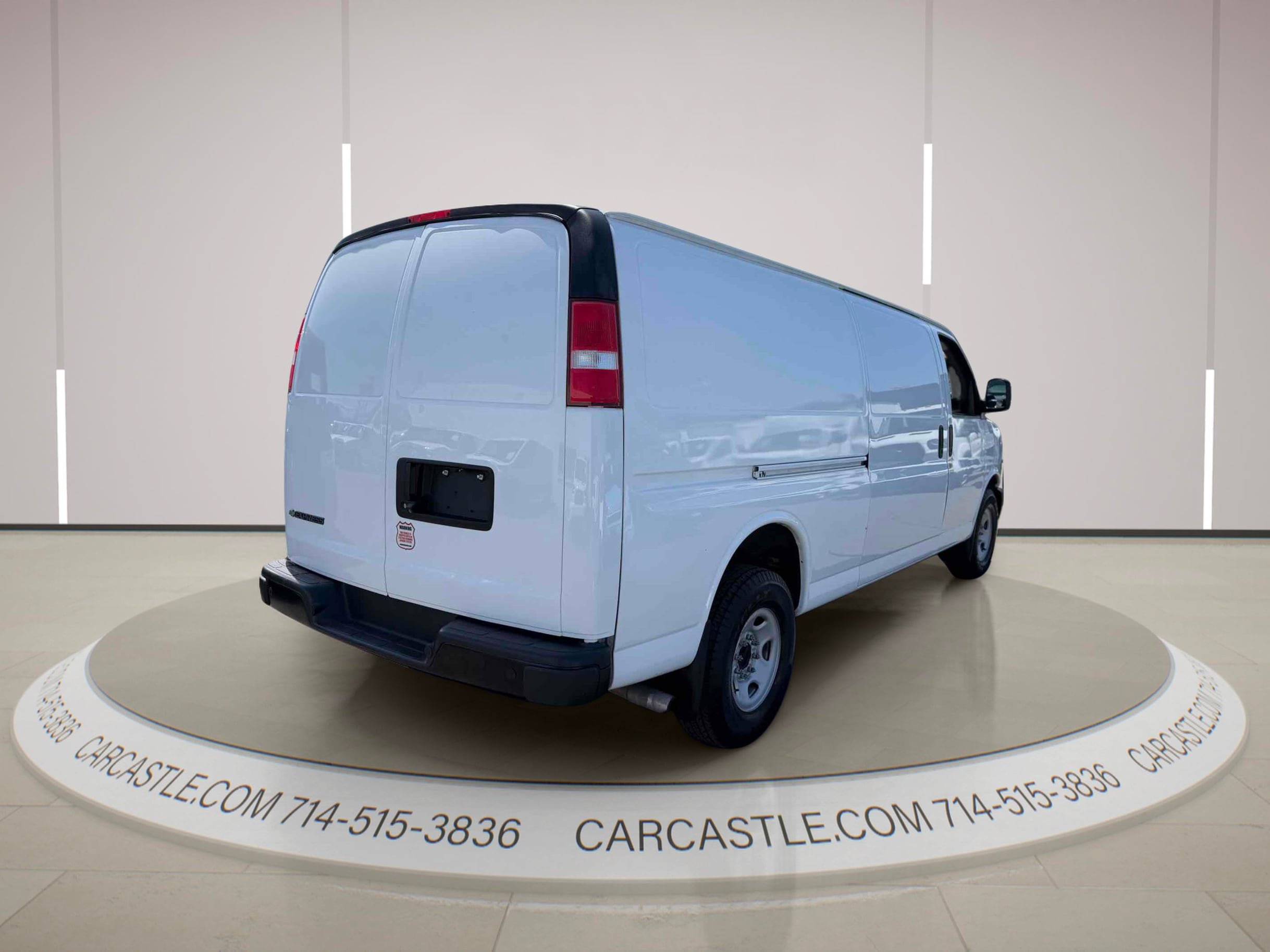 Used 2019 Chevrolet Express 3500 Extended w/ Driver Convenience Package RWD image 6