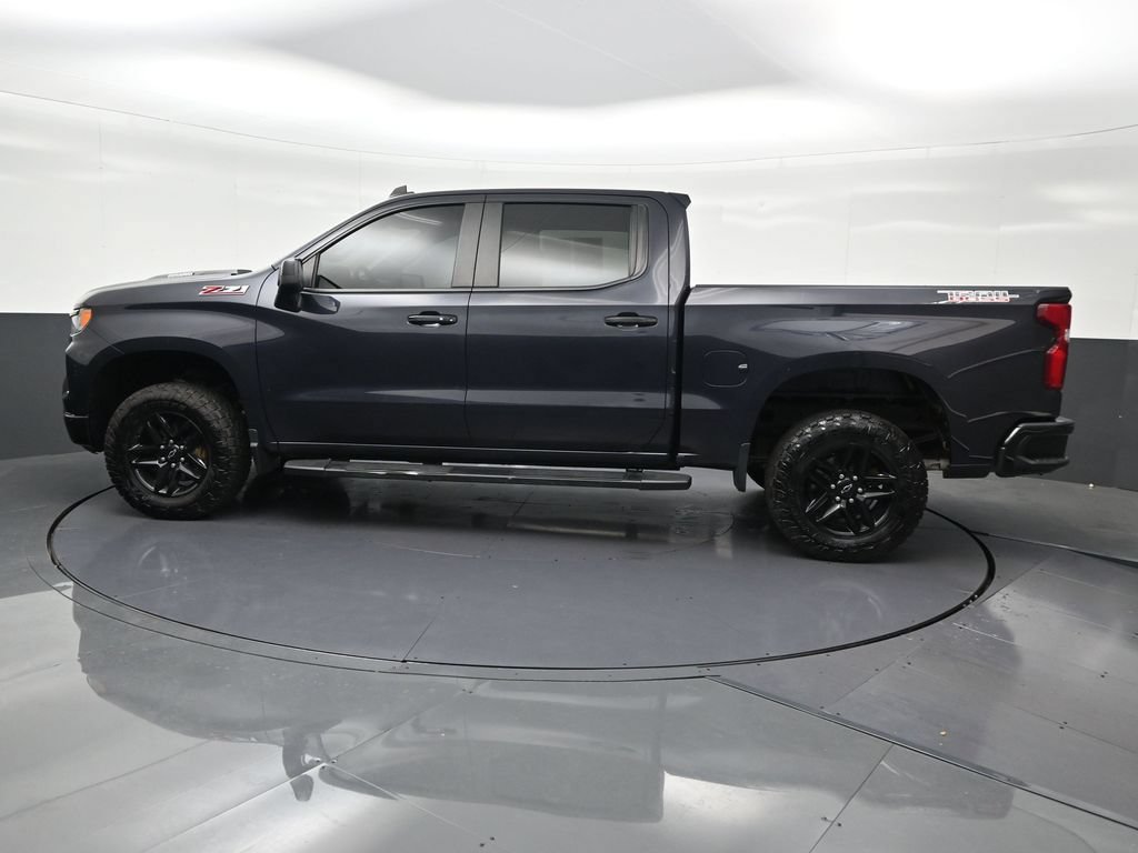 Used 2024 Chevrolet Silverado 1500 LT Trail Boss AWD/4WD image 2