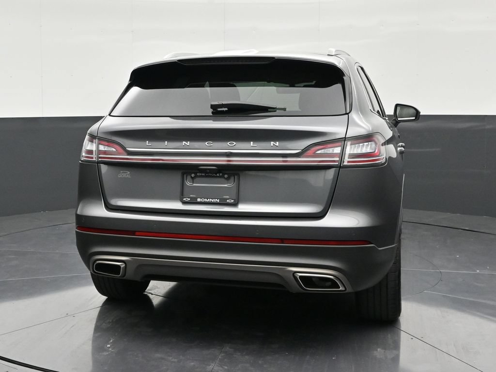 Used 2022 Lincoln Nautilus FWD image 4