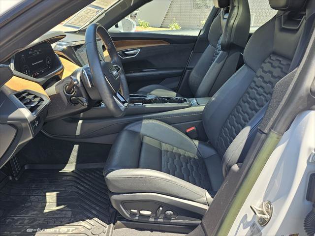 Used 2023 Audi e-tron GT Premium Plus AWD/4WD image 2