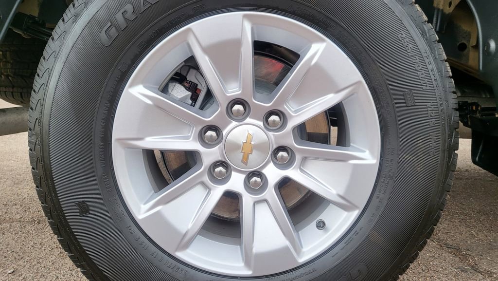 Used 2026 Chevrolet Silverado 1500 LT image 12