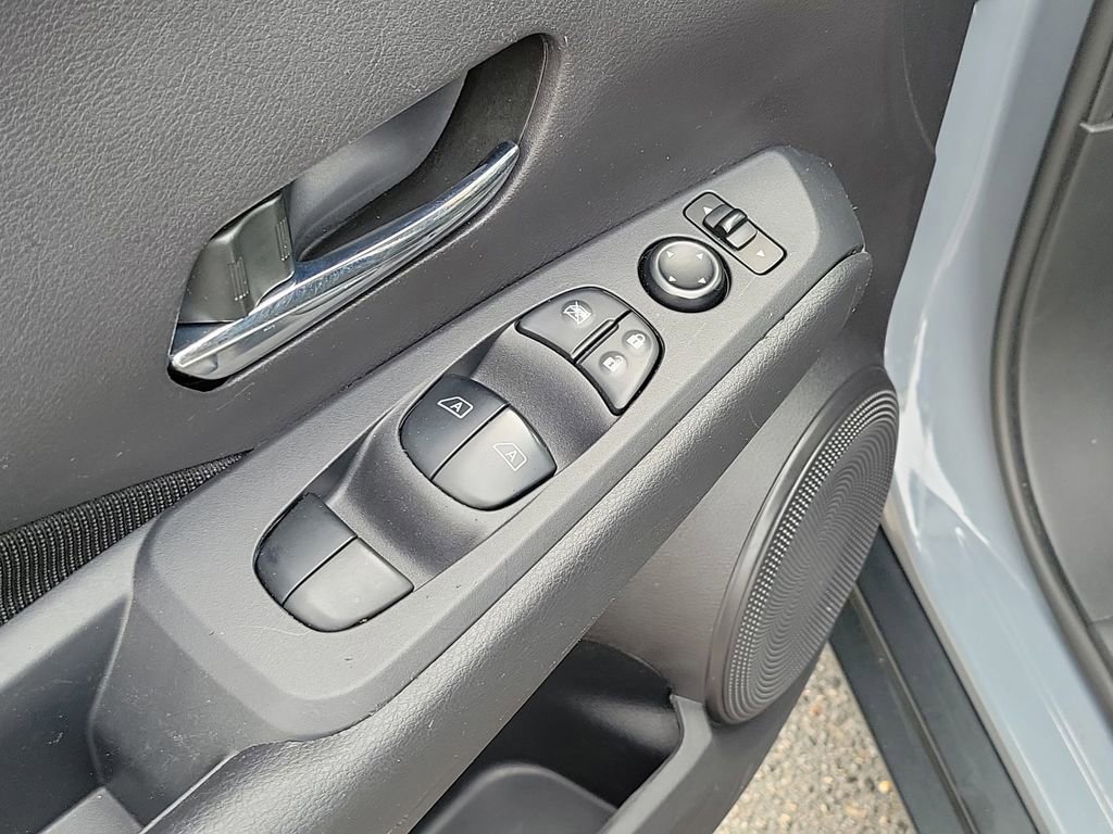 Used 2023 Nissan Kicks SV FWD image 20