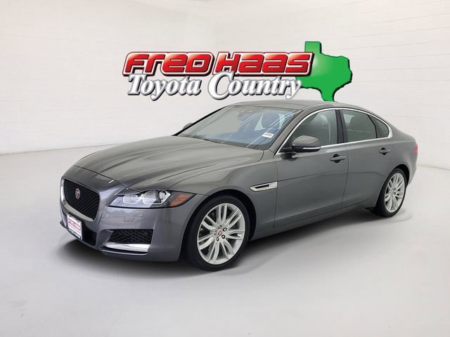 Used 2017 Jaguar XF Prestige AWD/4WD image 1