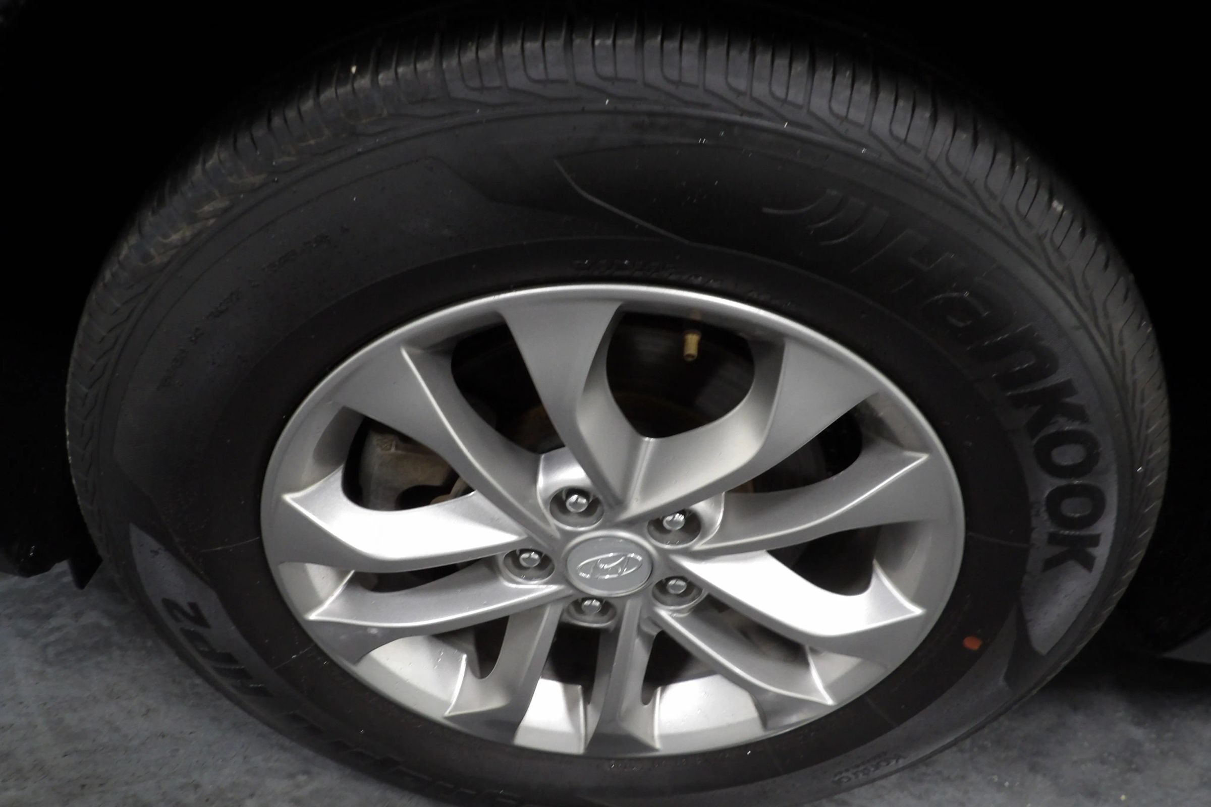 Used 2019 Hyundai Santa Fe SE w/ Cargo Package FWD image 23