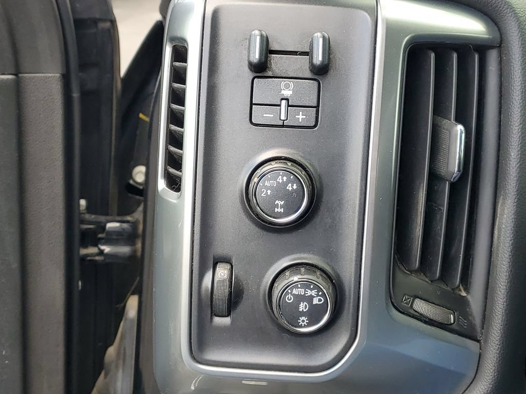Used 2016 Chevrolet Silverado 1500 LT w/ All Star Edition AWD/4WD image 8