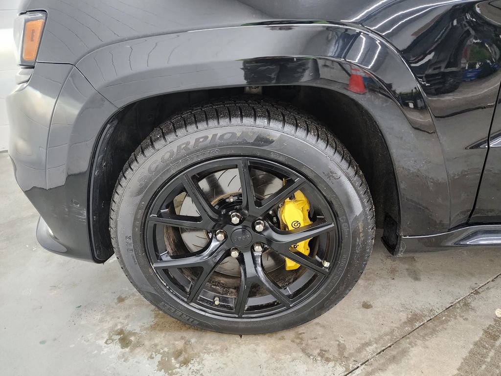 Used 2021 Jeep Grand Cherokee Trackhawk image 40