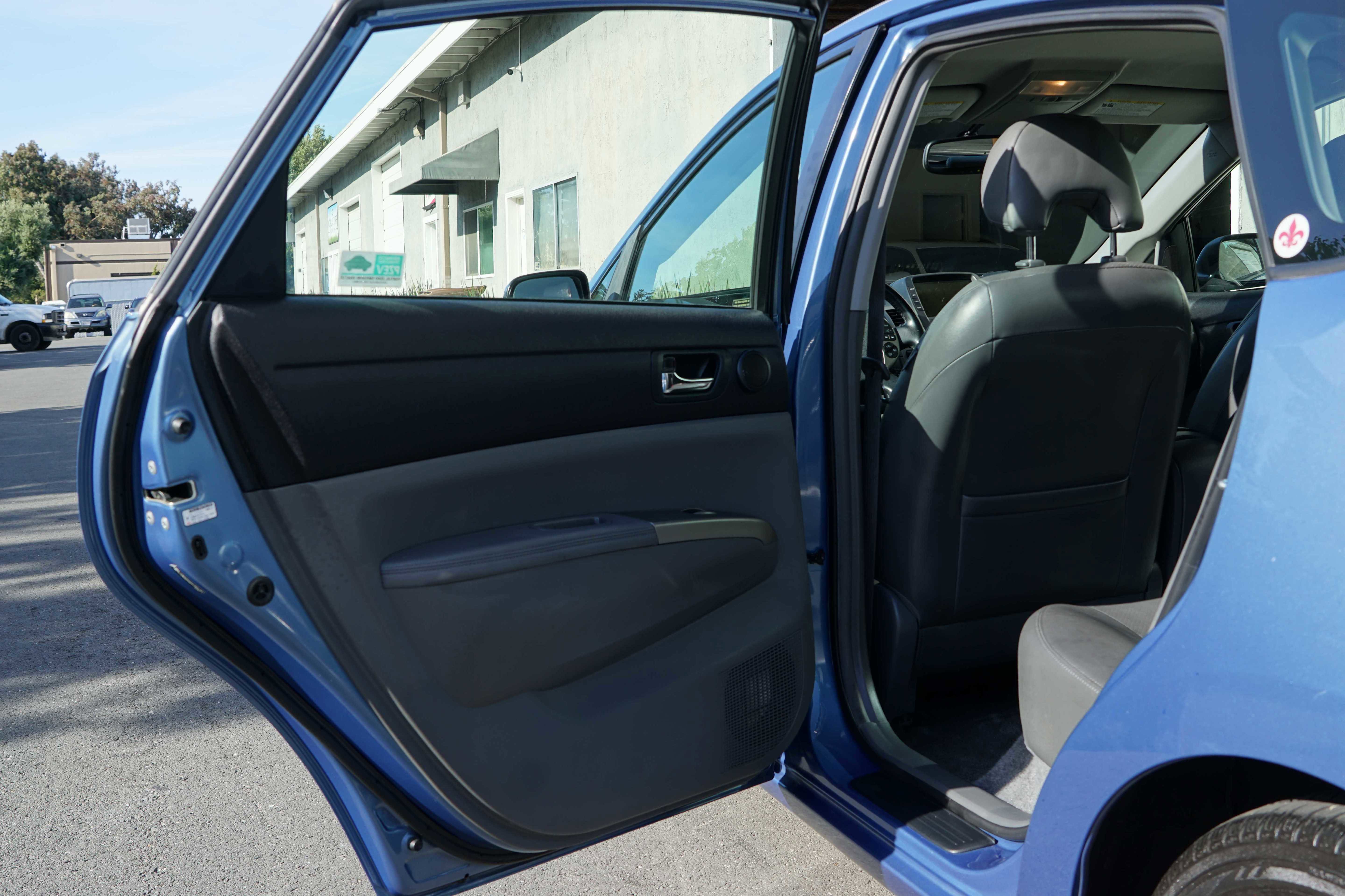 Used 2009 Toyota Prius Touring FWD image 27