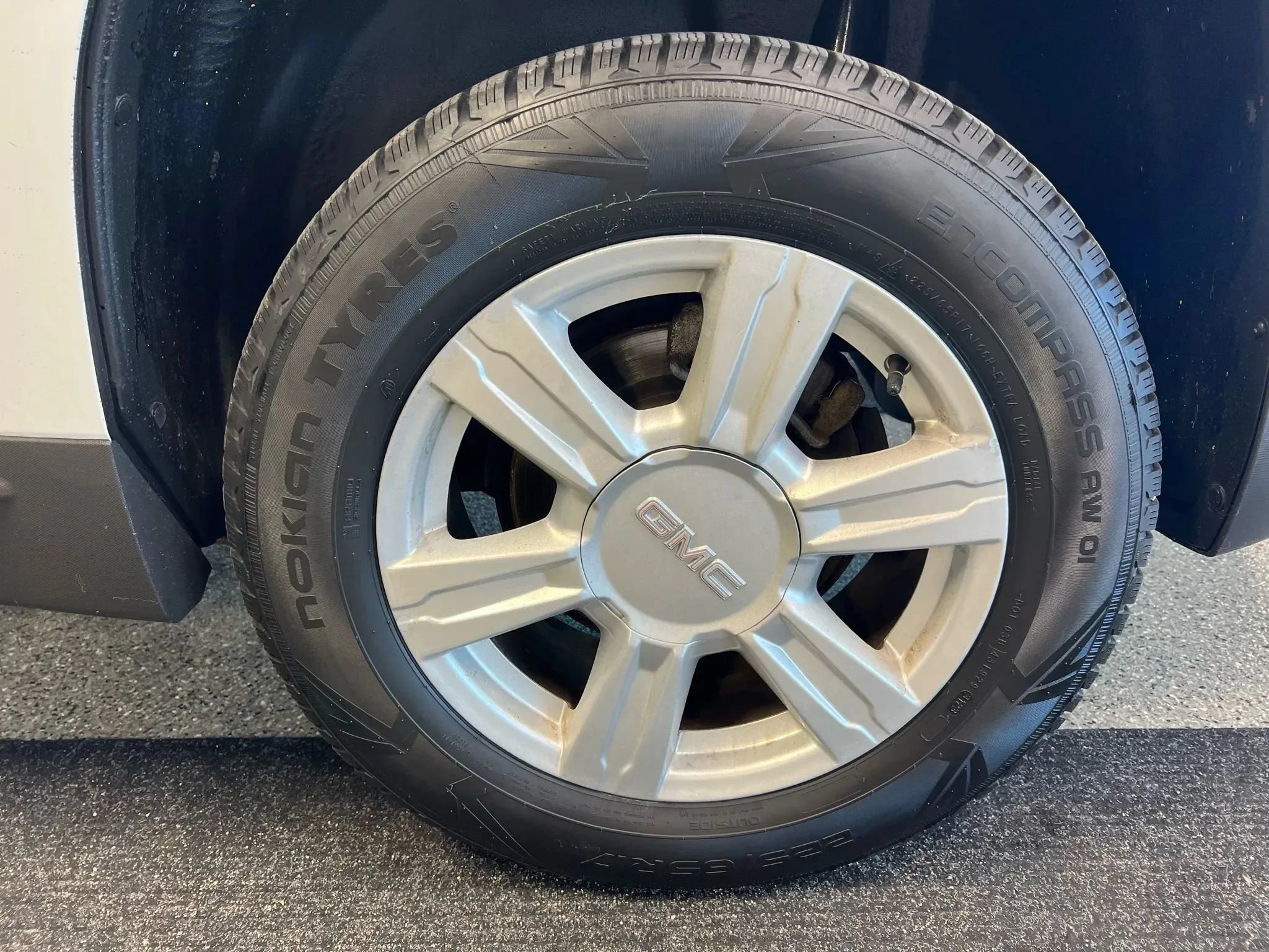 Used 2014 GMC Terrain SLE FWD image 18