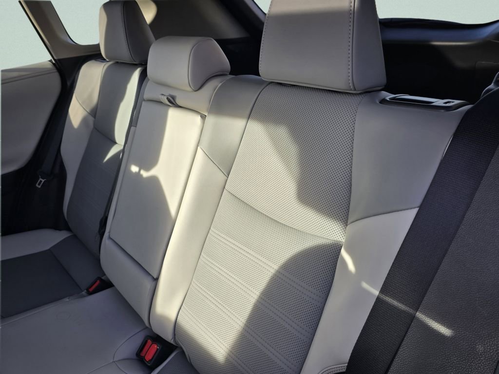 Used 2025 Toyota RAV4 Limited w/ Advanced Technology Package image 29