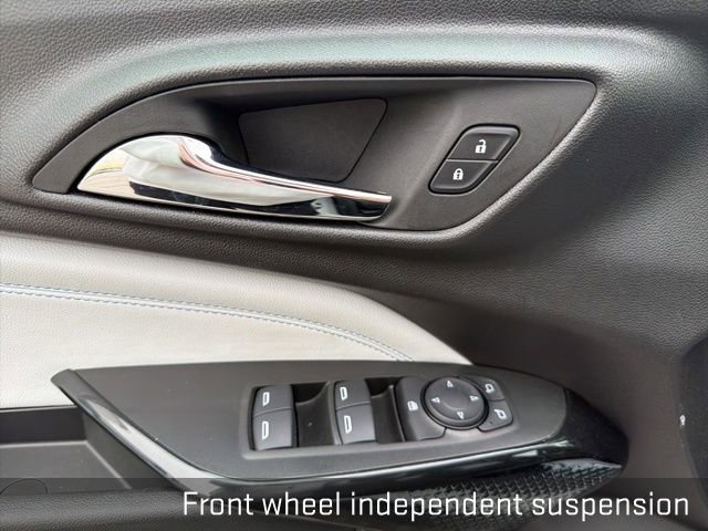 Used 2025 Chevrolet Trax LT w/ LT Convenience Package image 29