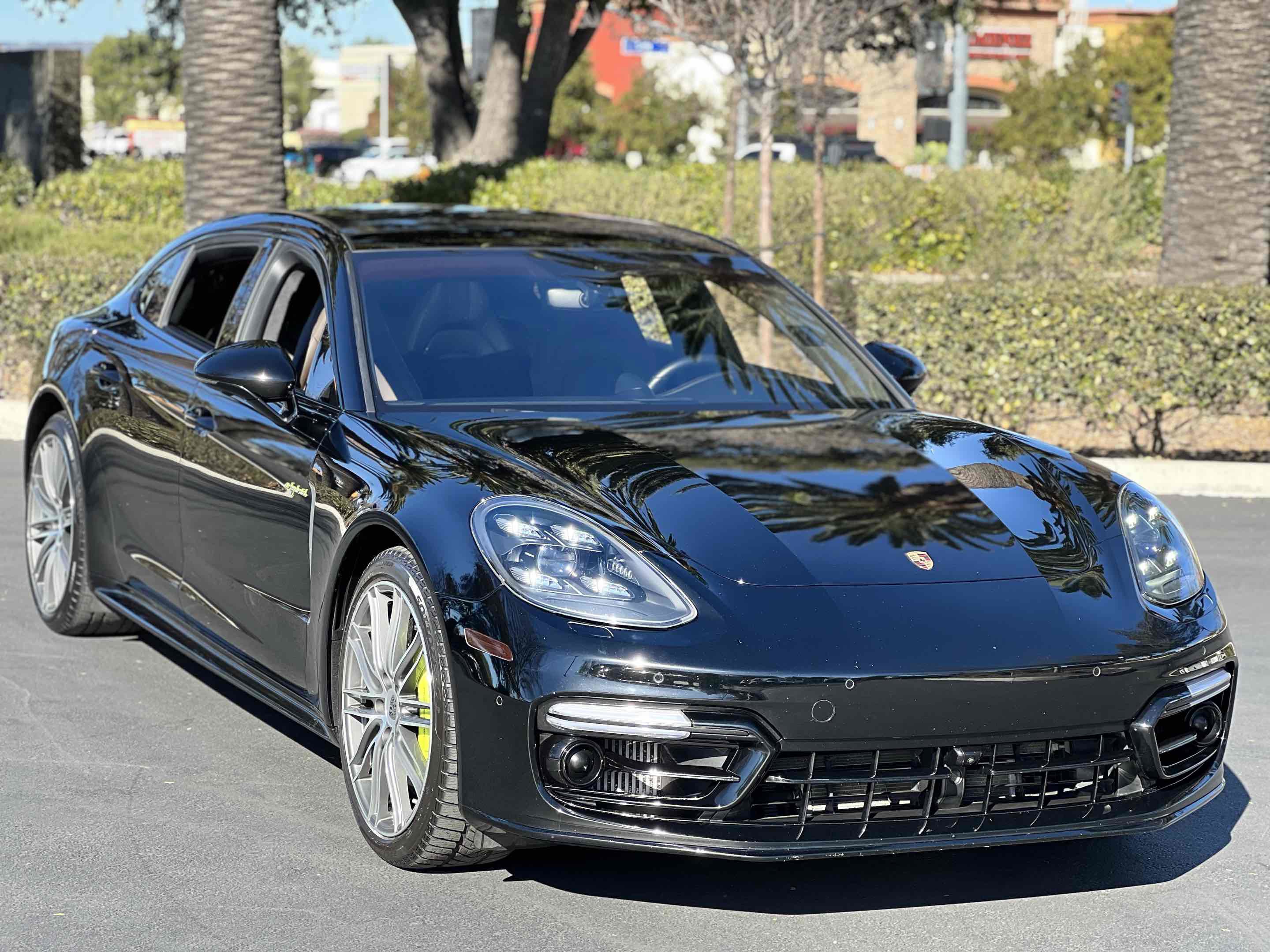 Used 2019 Porsche Panamera Turbo S Executive image 25