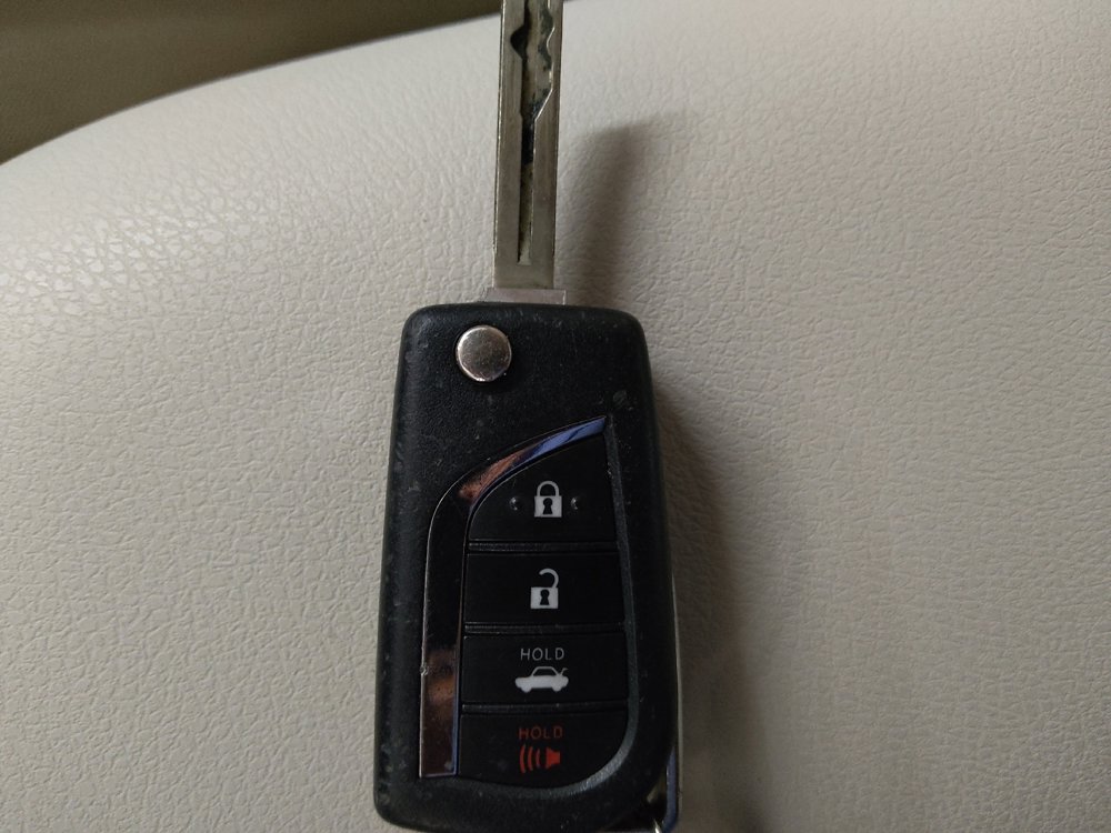 Used 2021 Toyota Camry LE image 25