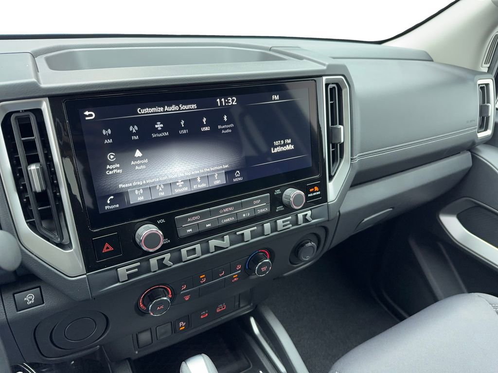 Used 2025 Nissan Frontier SV image 25