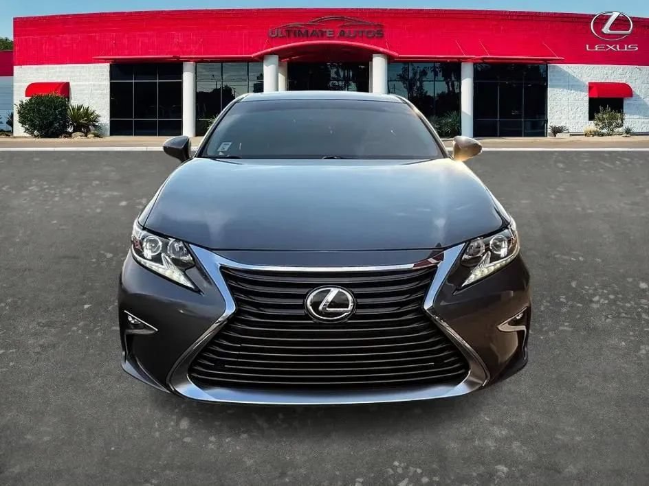 Used 2016 Lexus ES 350 w/ Premium Package w/Wood Trim FWD image 6