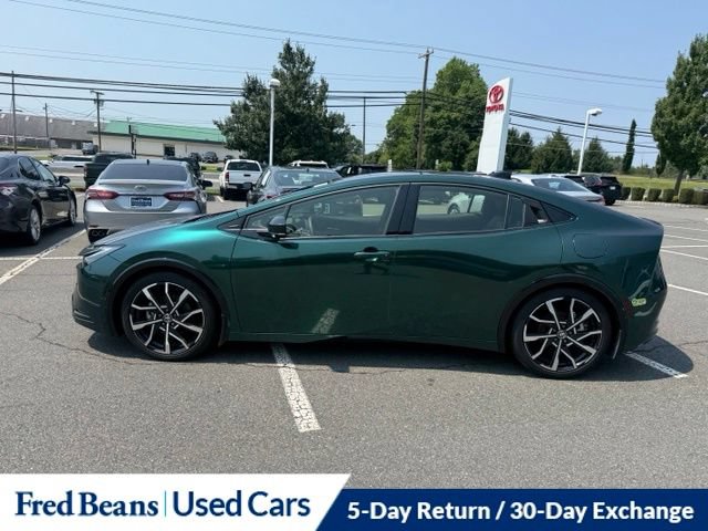 Used 2025 Toyota Prius Plug-In Hybrid FWD image 19