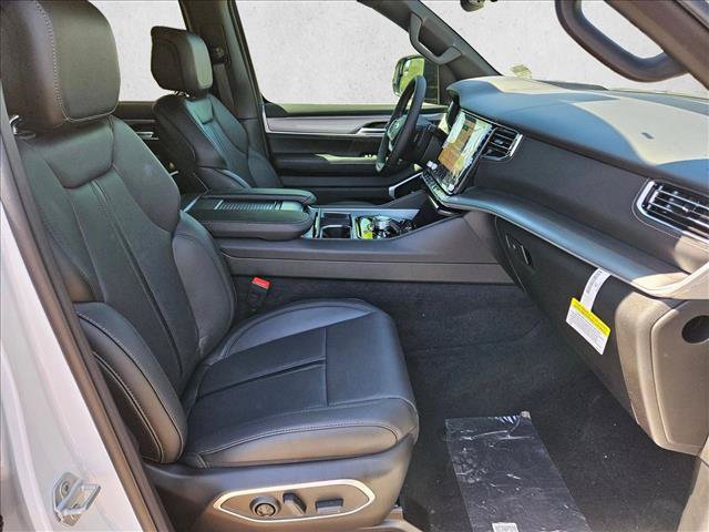 New 2026 Jeep Grand Wagoneer Limited AWD/4WD image 18