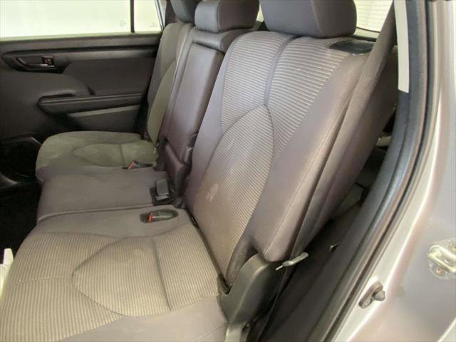 Certified 2024 Toyota Highlander LE image 15