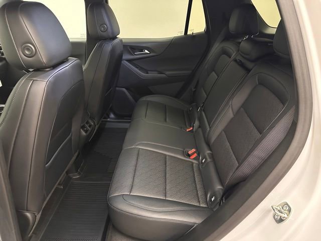 New 2026 Chevrolet Equinox LT w/ Convenience Package II AWD/4WD image 18